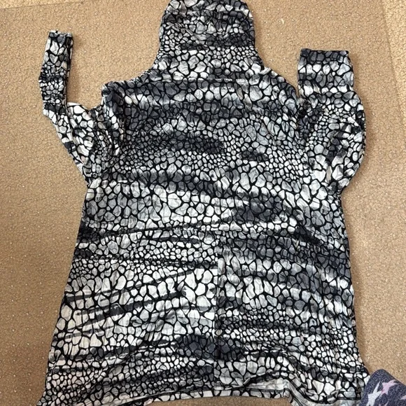 Ruby Rd. Turtleneck - Picture 4 of 4